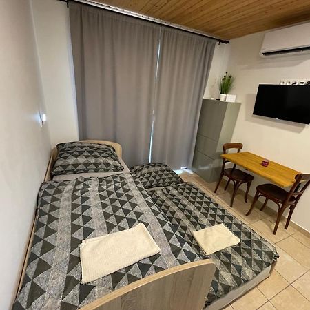 Apartman Mini ストゥパヴァ エクステリア 写真